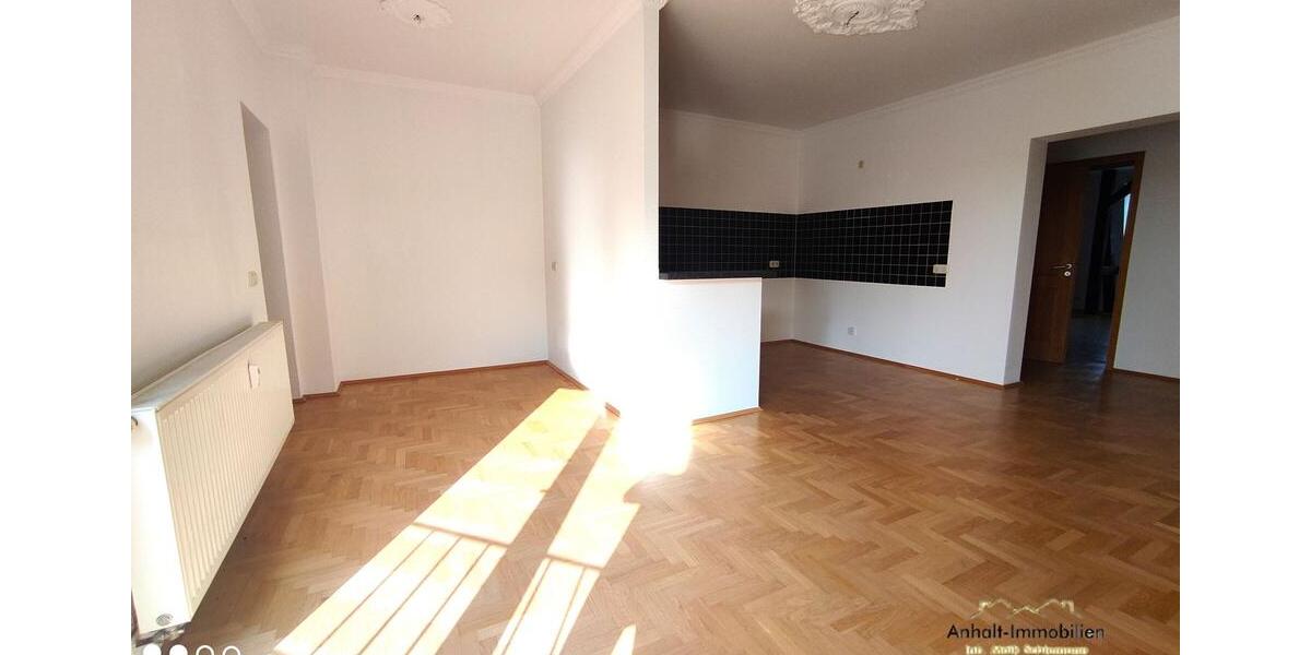 Dachgeschoßwohnung Bitterfeld-Wolfen Bitterfeld - 3 Zimmer, 119 m&sup2;, 650&euro; | Angebot:23047884