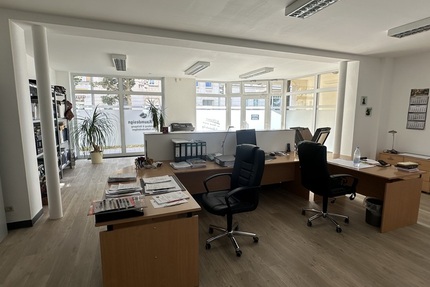 Tolle Gewerbefläche mit barrierefreiem Zugang, Fußbodenheizung und Stellplätzen in gut frequentierter Lage von Gera! - Gewerbeobjekt Gera Ostviertel | Angebot:26963108