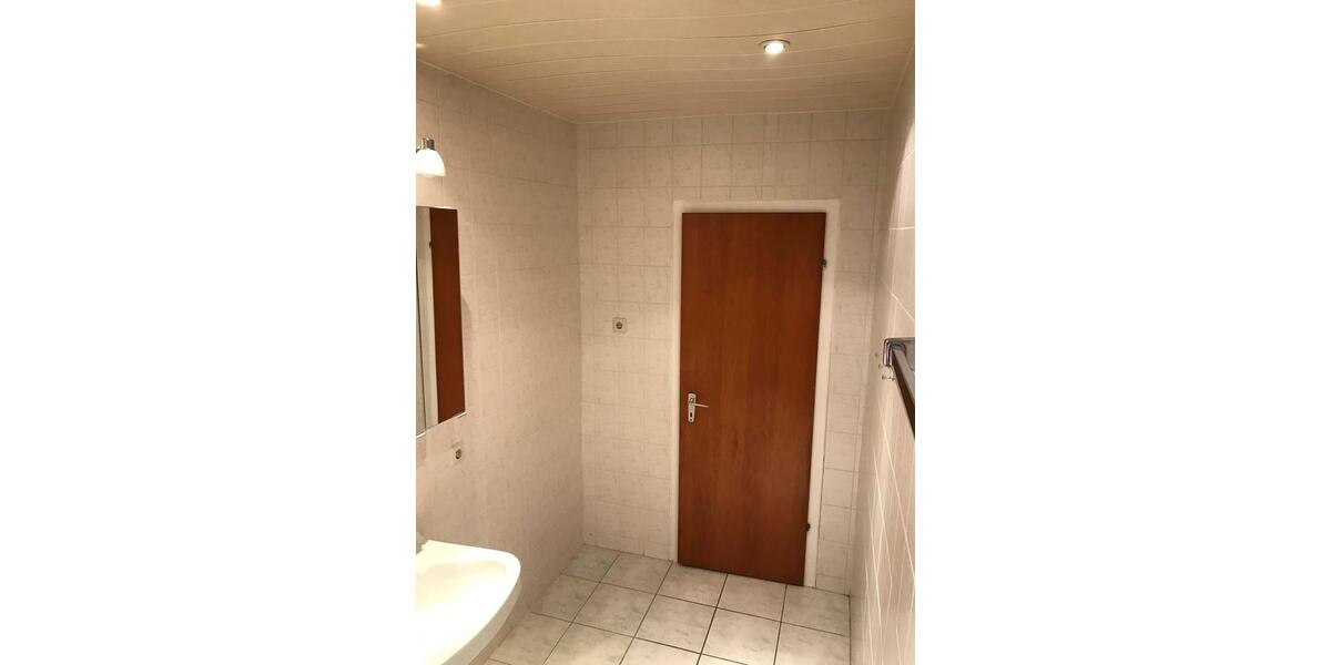 Etagenwohnung Bad Gandersheim - 4 Zimmer, 100 m&sup2;, 600&euro; | Angebot:25539315