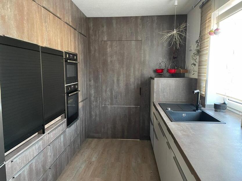 Helle und Großzügige 5,5-Zimmer-Wohnung in NeustadtDonau, Mauern