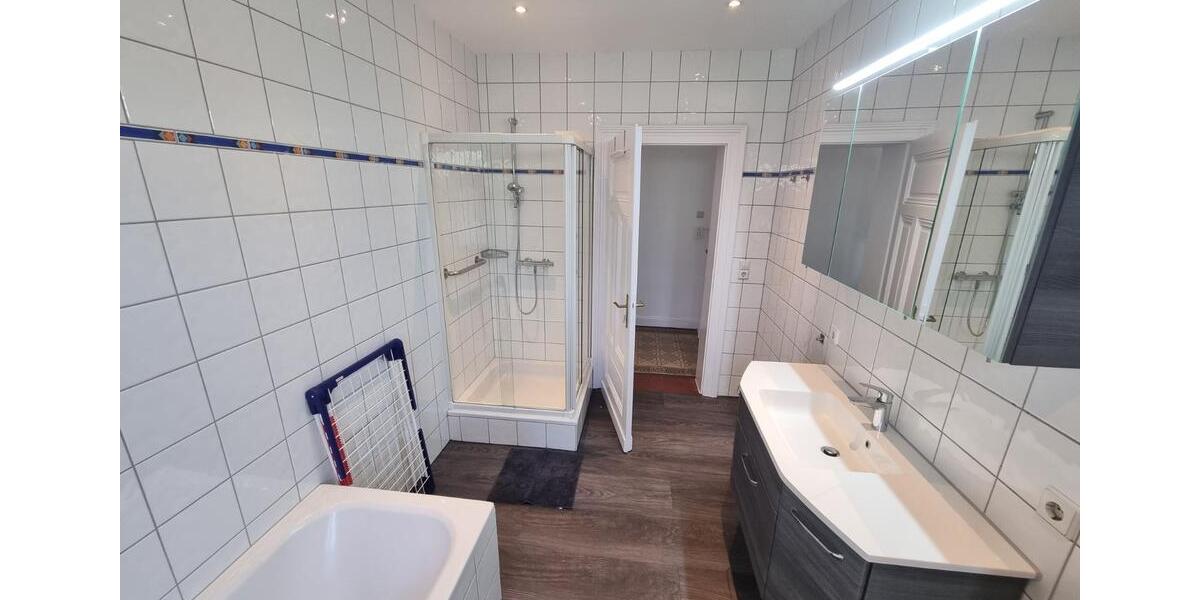 Wohnen auf Zeit Plettenberg - 4 Zimmer, 100 m&sup2;, 12&euro; | Angebot:24408848