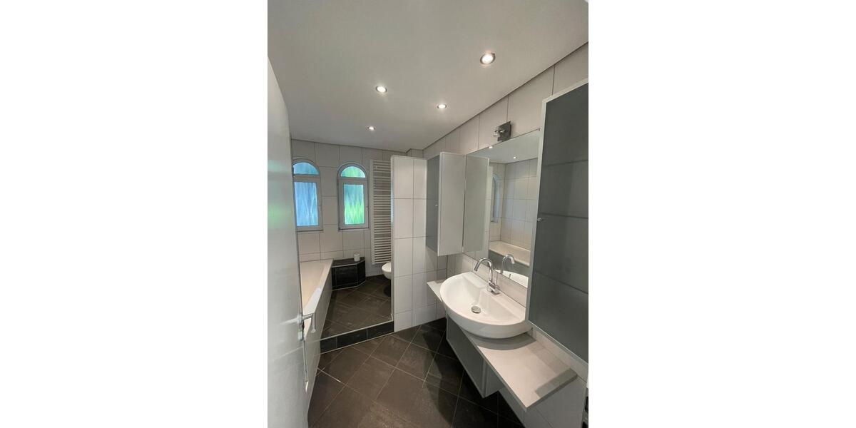 Terrassenwohnung Darmstadt Eberstadt - 3 Zimmer, 110 m&sup2;, 1.780&euro; | Angebot:24344984