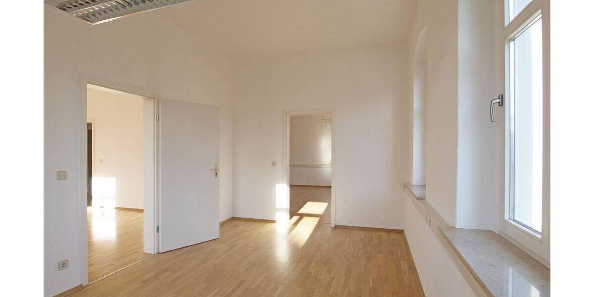 Gewerbeobjekt Frankenberg - 4 Zimmer, 116 m&sup2;, 696&euro; | Angebot:26862979