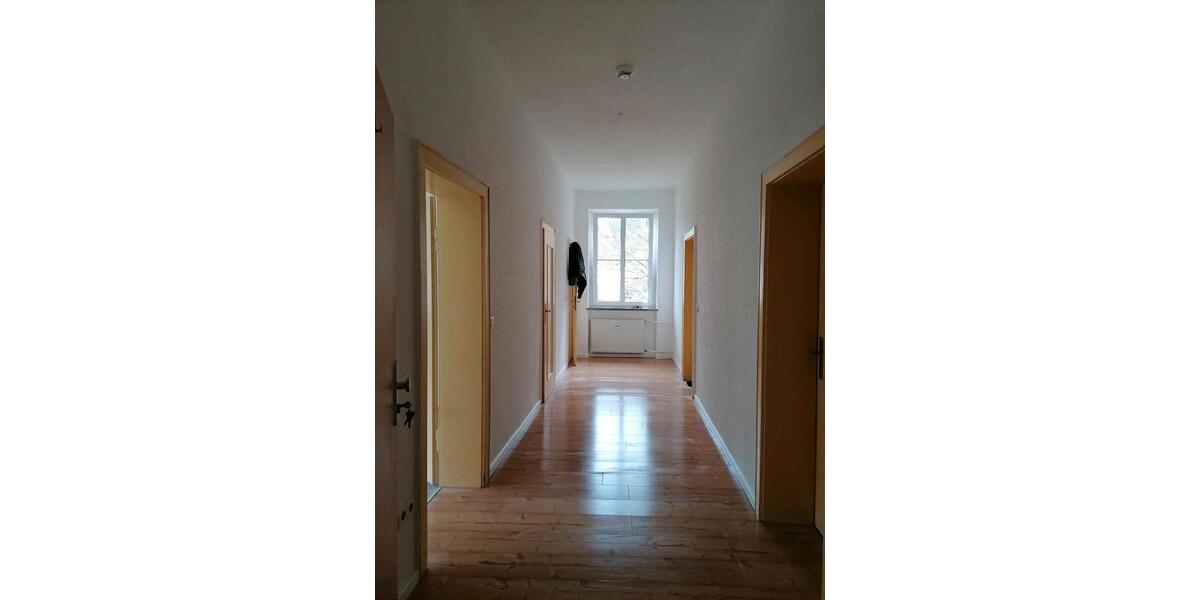 Erdgeschoßwohnung Sitzendorf - 4 Zimmer, 82 m&sup2;, 490&euro; | Angebot:25886936