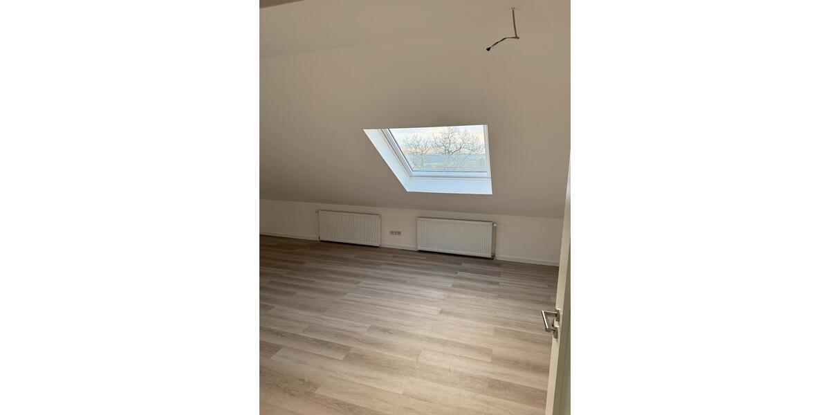 Dachgeschoßwohnung Gevelsberg - 2 Zimmer, 52 m&sup2;, 570&euro; | Angebot:24842432