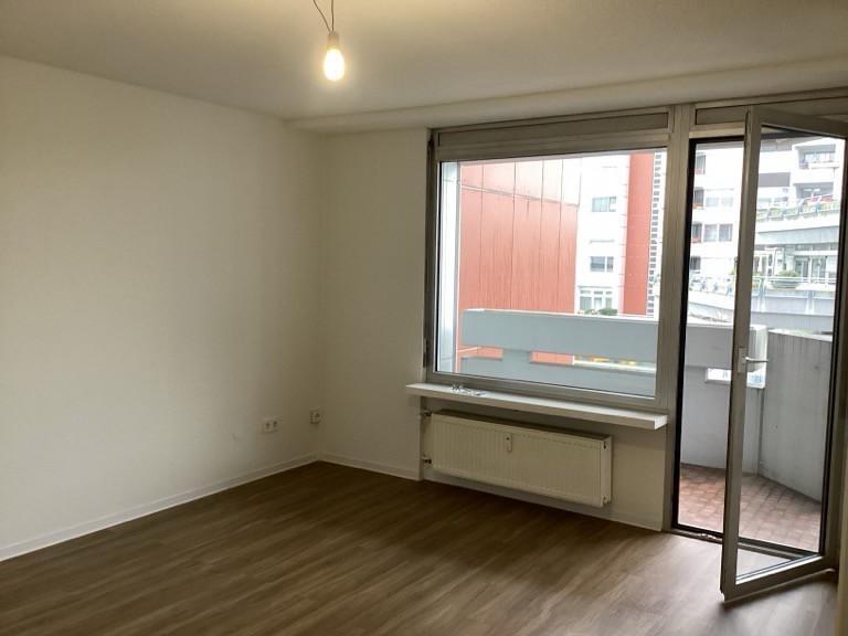 2-Zimmer-Wohnung mit Balkon in der begehrten Galatea-Anlage in Wiesbaden zimmer