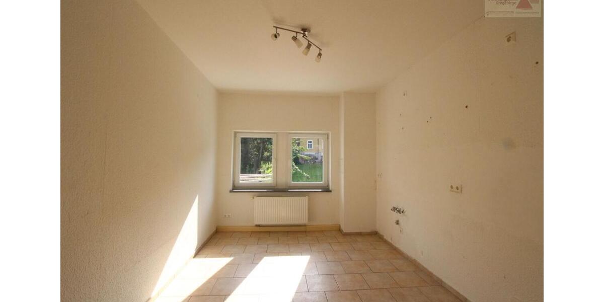 Dachgeschoßwohnung Schwarzenberg/Erzgebirge Erzgebirge - 3.5 Zimmer, 98 m&sup2;, 780&euro; | Angebot:24810869