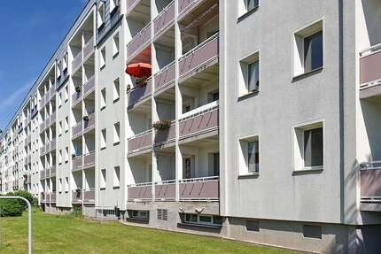 Wohnung zum Mieten in Schneeberg 286,20 € 57.24 m² 3 zimmer