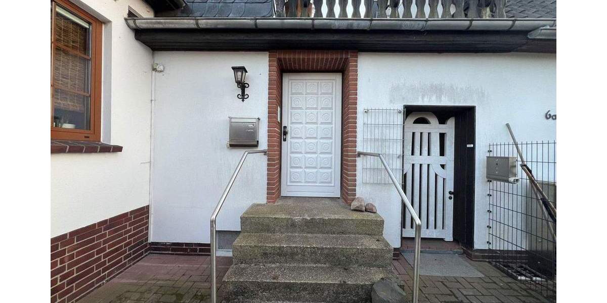 Etagenwohnung Nienburg Holtorf - 5 Zimmer, 142 m&sup2;, 1.190&euro; | Angebot:25820395