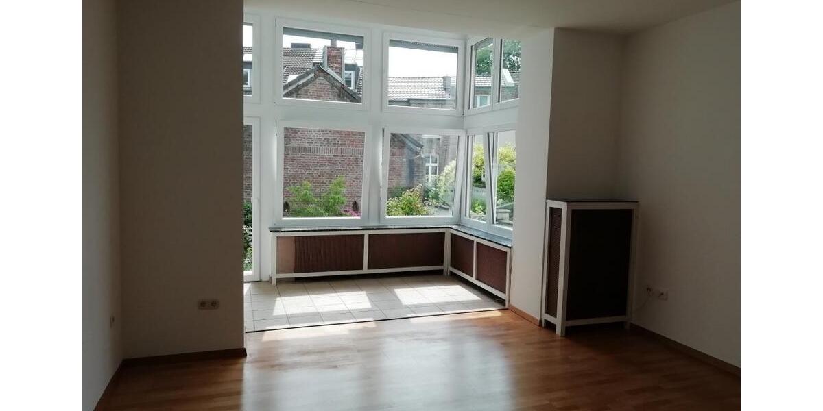 Hochparterre Aachen Aachen-Mitte - 2 Zimmer, 62 m&sup2;, 650&euro; | Angebot:26700828