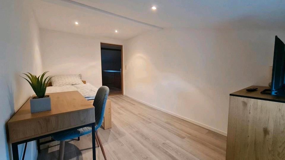 Wohnen auf Zeit Broderstorf - 3 Zimmer, 15 m&sup2;, 25&euro; | Angebot:25905902