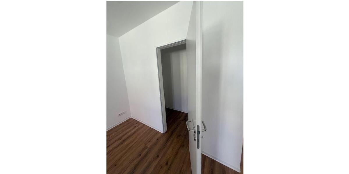 Etagenwohnung Cottbus - 2 Zimmer, 79 m&sup2;, 941&euro; | Angebot:26284113