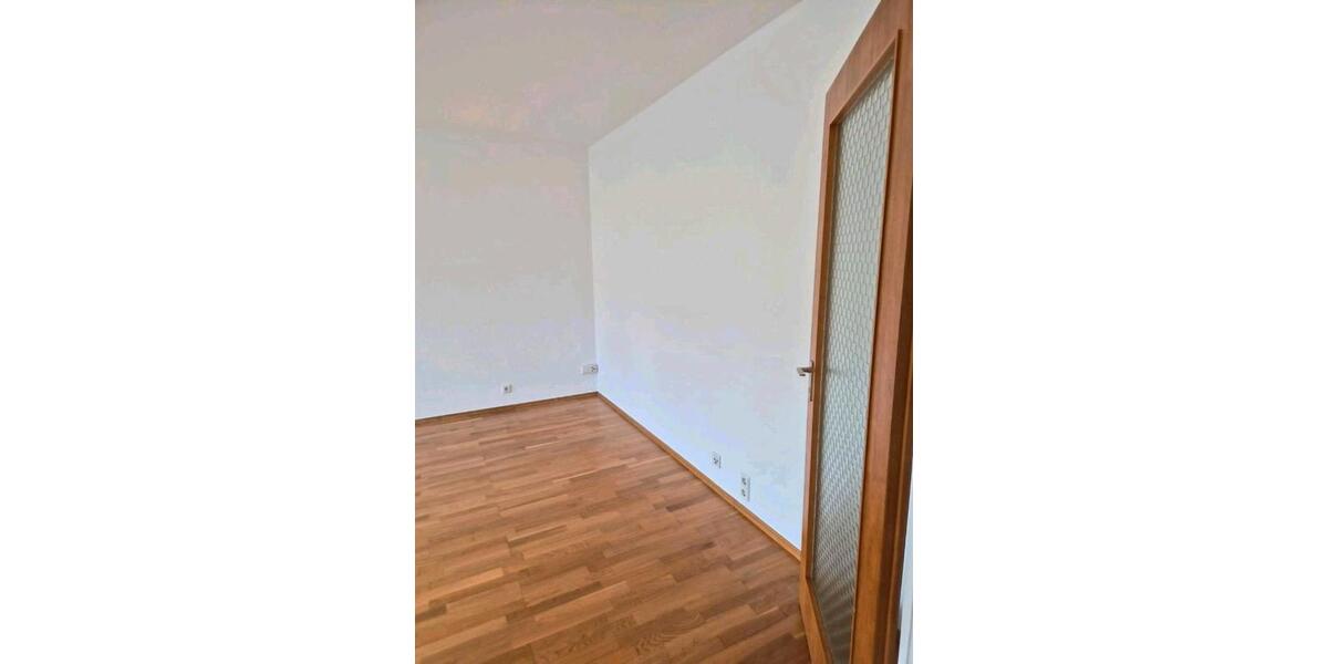 Erdgeschoßwohnung Villingen-Schwenningen Schwenningen - 2.5 Zimmer, 57 m&sup2;, 750&euro; | Angebot:26214512