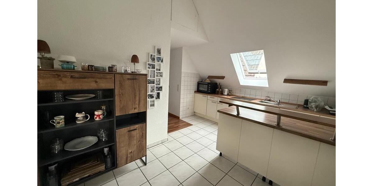 Dachgeschoßwohnung Bergisch Gladbach - 2 Zimmer, 80 m&sup2;, 1.230&euro; | Angebot:26535391