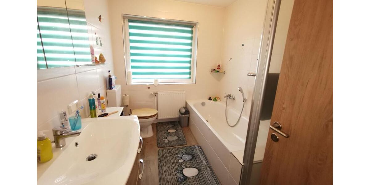 Reihenhaus Zeven - 4 Zimmer, 100 m&sup2;, 1.225&euro; | Angebot:25965615