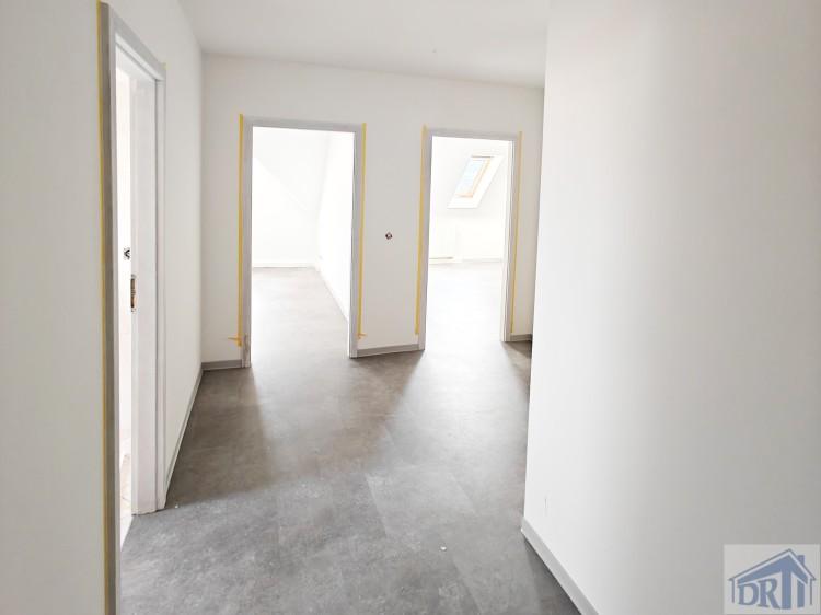 Dachgeschoßwohnung Zittau - 3 Zimmer, 76 m&sup2;, 420&euro; | Angebot:20359900