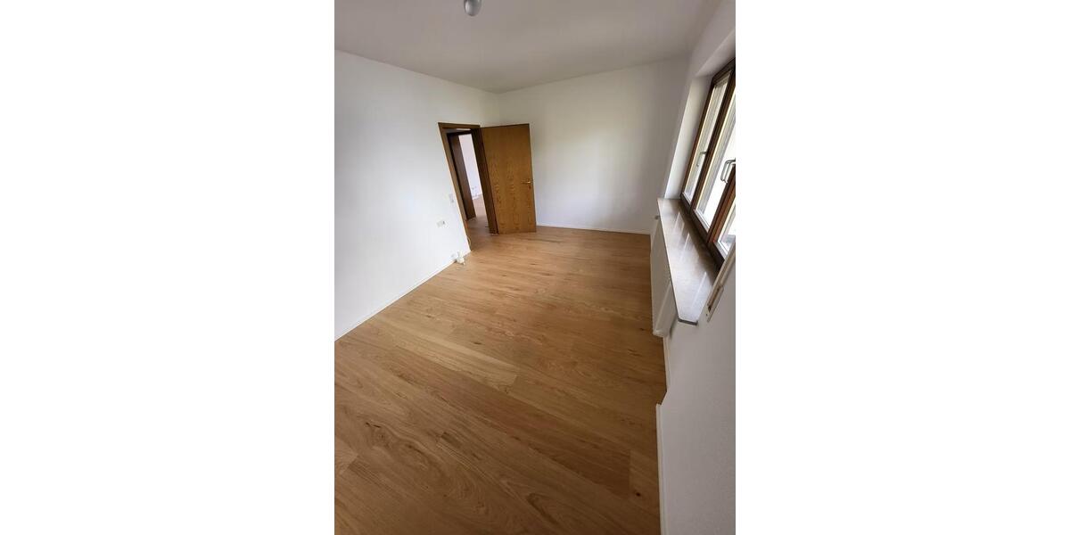 Etagenwohnung Baiersbronn - 2 Zimmer, 72 m&sup2;, 700&euro; | Angebot:25995000