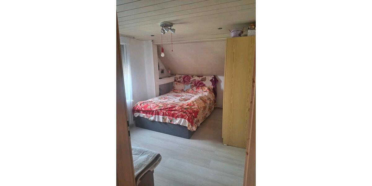 Dachgeschoßwohnung Höhr-Grenzhausen Grenzhausen - 2 Zimmer, 42 m&sup2;, 600&euro; | Angebot:25989167