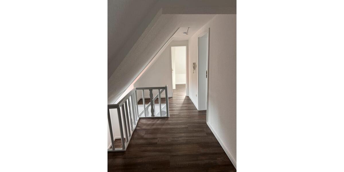 großzügige Etagenwohnung mit Dachterasse 4 zimmer