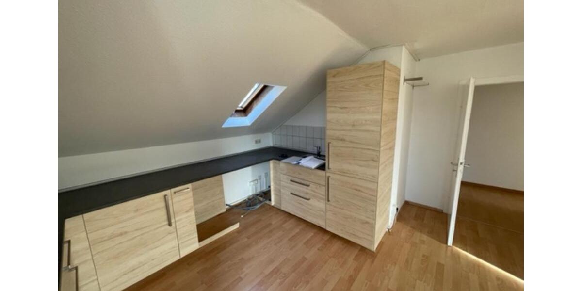 Etagenwohnung Kassel Südstadt - 2 Zimmer, 70 m&sup2;, 550&euro; | Angebot:25170179