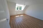 Bungalow Landau in der Pfalz - 8 Zimmer, 219 m&sup2;, 2.650&euro; | Angebot:26445773