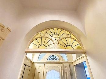 Großzügige Wohnung mit Aufzug und Charme 4 zimmer