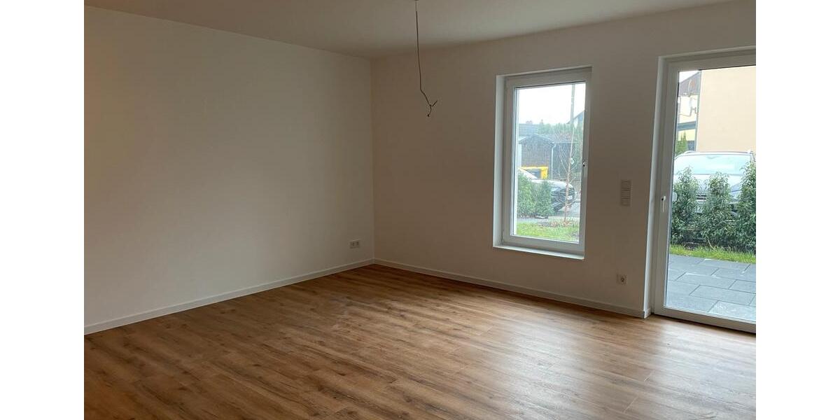 Erdgeschoßwohnung Kreuztal - 2 Zimmer, 76 m&sup2;, 998&euro; | Angebot:22931092