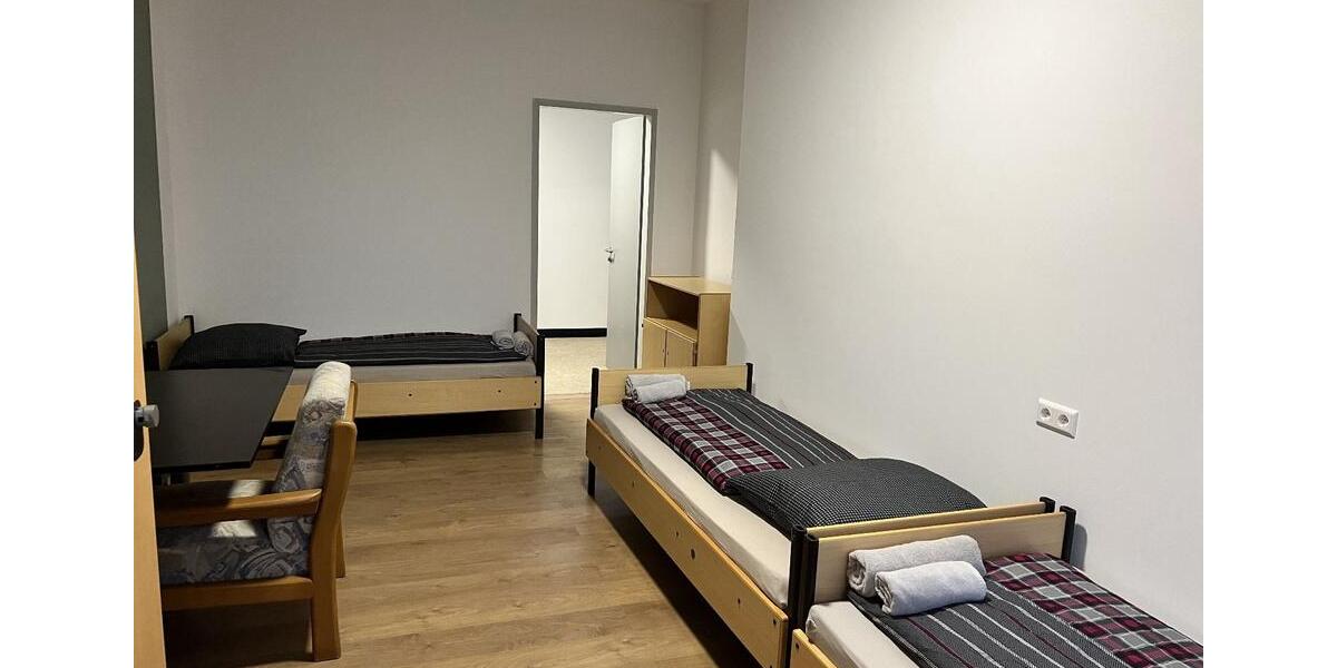 Wohnen auf Zeit Backnang - 3 Zimmer, 180 m&sup2;, 2.770&euro; | Angebot:26210791