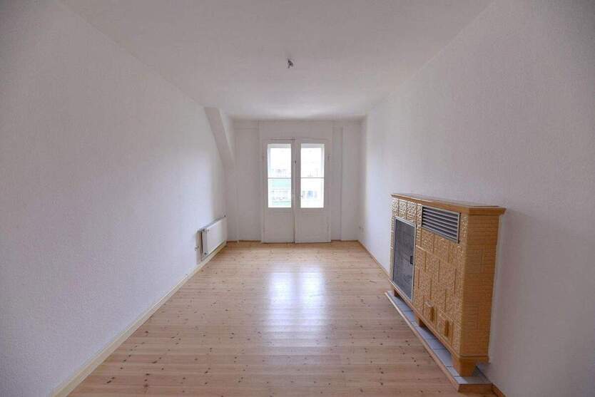 Johannstadt: Schöne 4 Raum-Whg mit Holzdielung, seitlicher Elbblick A31 4.OG re E9 4 zimmer