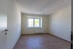 2 Zimmerwohnung mit Aufzug - modernes Bad mit BW-DU inkl. Badmöbel - Balkon - LED Beleuchtung