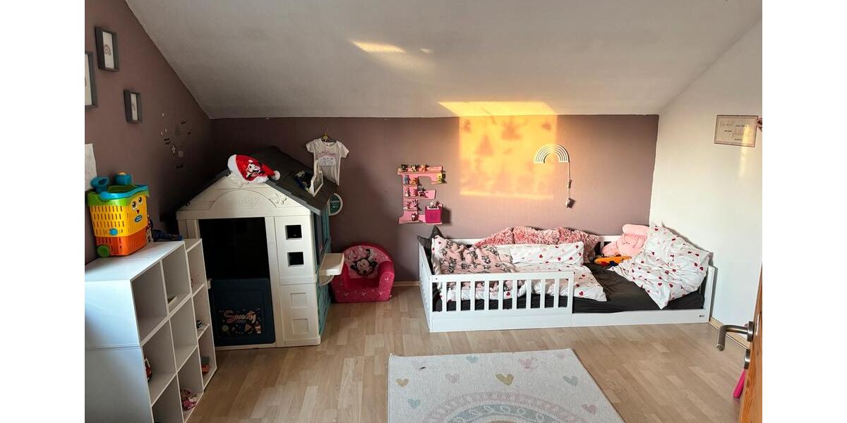 3 Zimmer Dachgeschoss Wohnung 3 zimmer