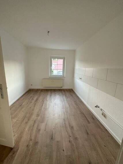 Etagenwohnung Roßwein Seifersdorf - 4 Zimmer, 106 m&sup2;, 549&euro; | Angebot:19581331