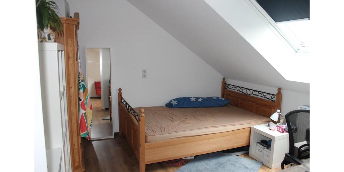 Etagenwohnung Adlkofen - 4 Zimmer, 65 m&sup2;, 300&euro; | Angebot:26120696