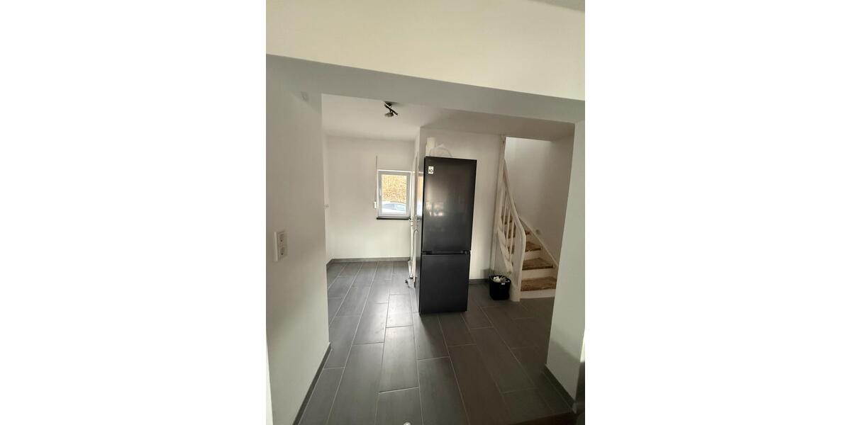 Doppelhaushälfte Siegen - 4.5 Zimmer, 100 m&sup2;, 1.100&euro; | Angebot:25449511