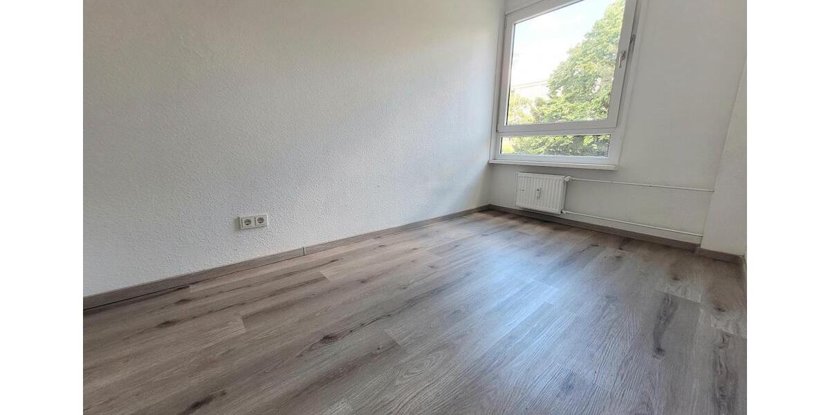 Erdgeschoßwohnung Essen Stadtbezirk VII - 5 Zimmer, 88 m&sup2;, 709&euro; | Angebot:25333063