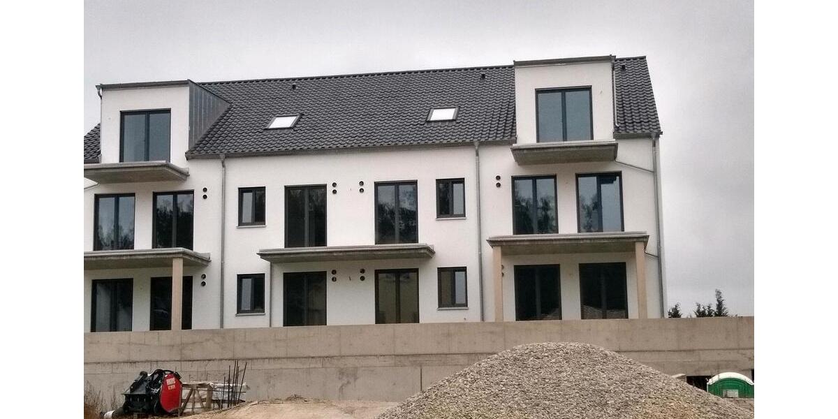 Dachgeschoßwohnung Großmehring - 3 Zimmer, 77 m&sup2;, 1.075&euro; | Angebot:25046055