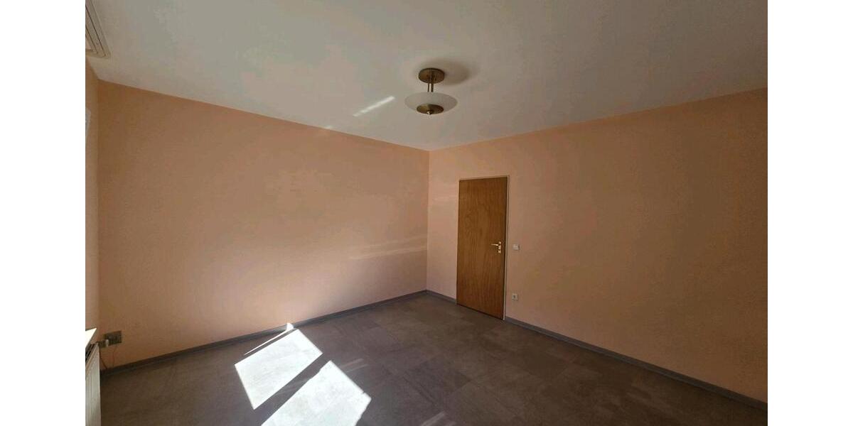 Erdgeschoßwohnung Lingen (Ems) - 3 Zimmer, 80 m&sup2;, 980&euro; | Angebot:26412749