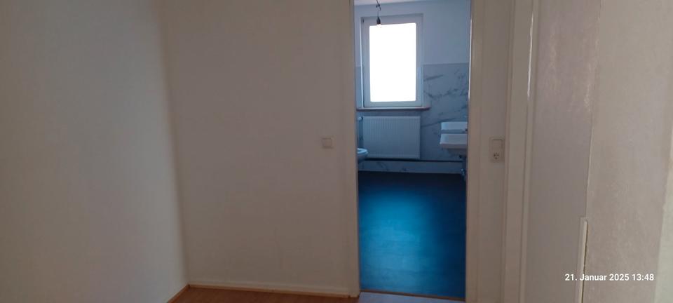 Dachgeschoßwohnung Delligsen - 5 Zimmer, 135 m&sup2;, 650&euro; | Angebot:26059378