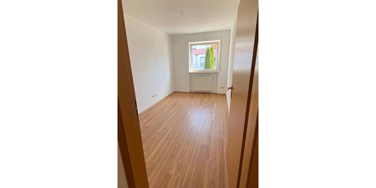 Terrassenwohnung Donauwörth - 3 Zimmer, 73 m&sup2;, 800&euro; | Angebot:26475129