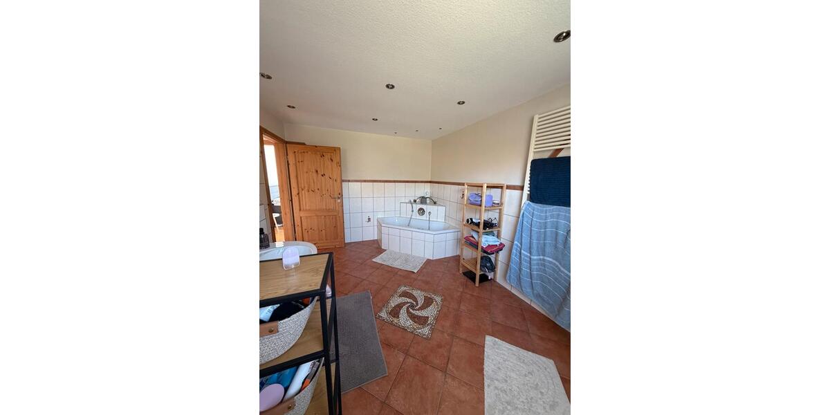 Etagenwohnung Salzhemmendorf - 2 Zimmer, 100 m&sup2;, 1.050&euro; | Angebot:25808132