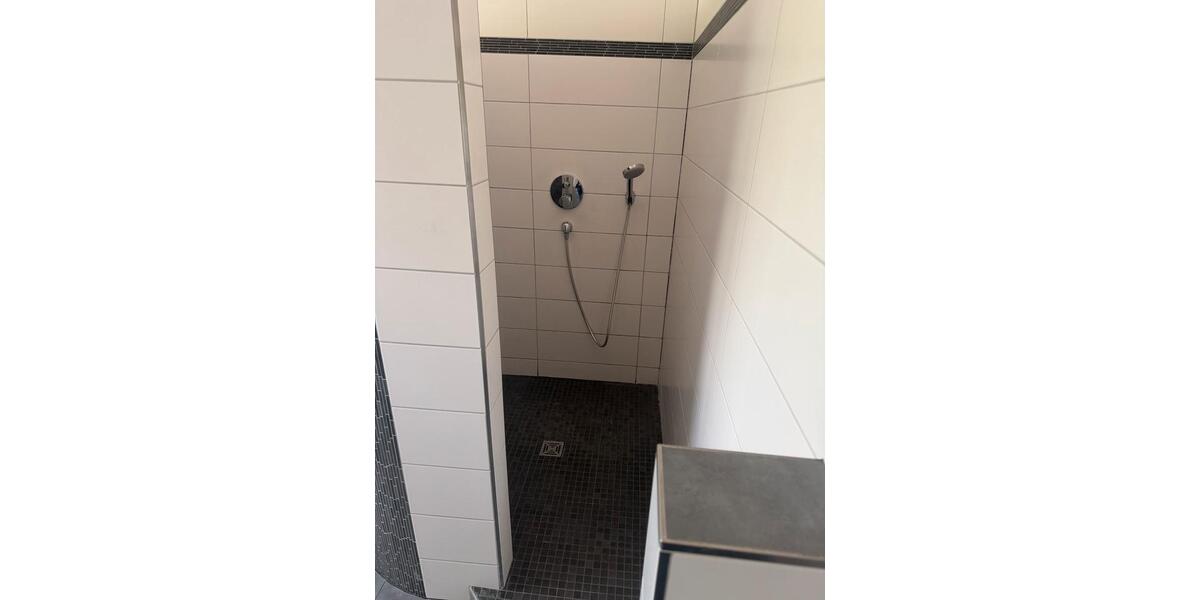 Dachgeschoßwohnung Todesfelde - 2.5 Zimmer, 75 m&sup2;, 1.000&euro; | Angebot:26611995