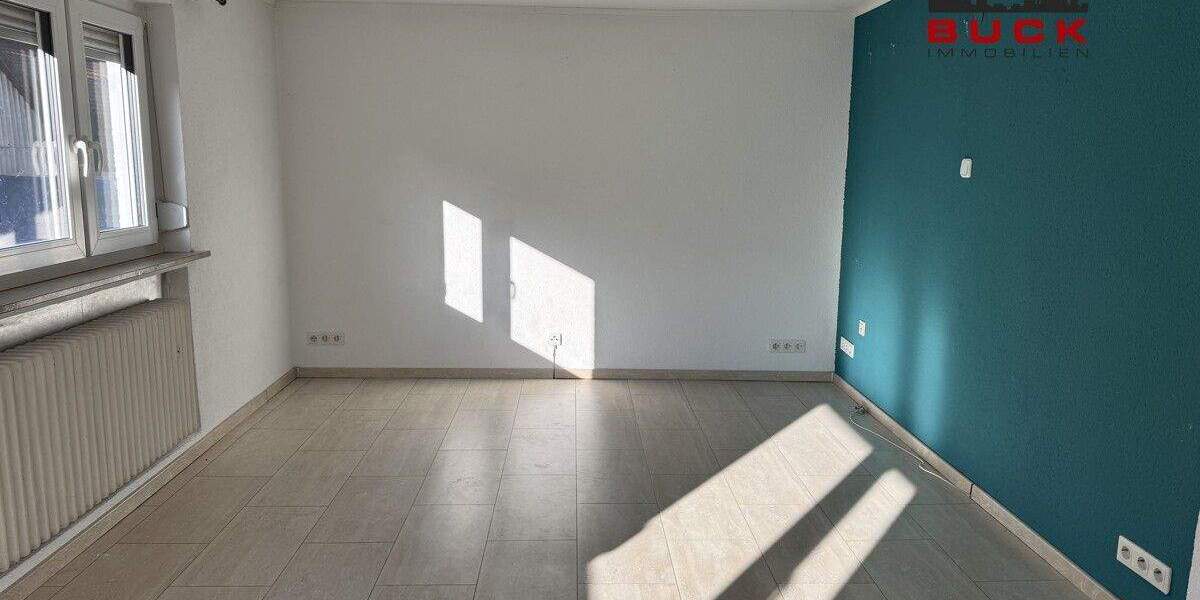 Etagenwohnung Mühlhausen - 4 Zimmer, 97 m&sup2;, 750&euro; | Angebot:23967360