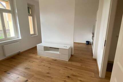 Wurzen* Am Stadtpark* helle 2 Zimmer-Wohnung mit Balkon* Zweitbezug* Parkett* EBK*