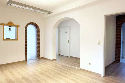 Wohnung zum Mieten in Wiesmoor 960 € 120 m² 3 zimmer