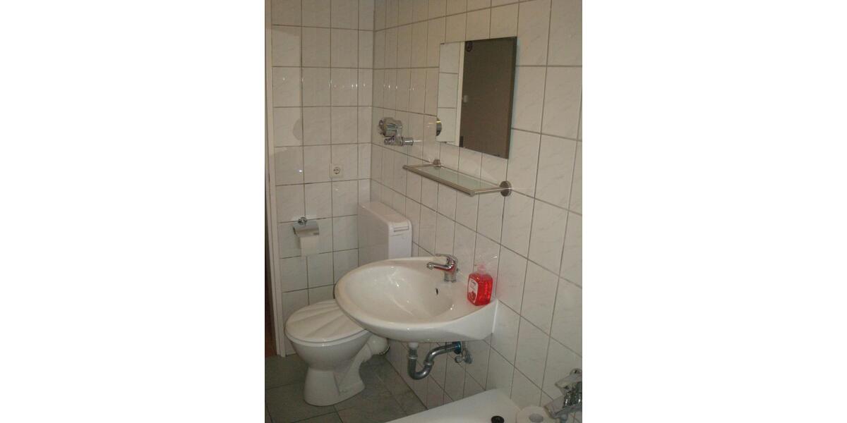 Wohnen auf Zeit Kassel - 4 Zimmer, 80 m&sup2;, 120&euro; | Angebot:24678407