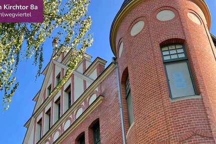 Haus Halle - 7 Zimmer, 280 m&sup2;, 2.400&euro; | Angebot:24769903