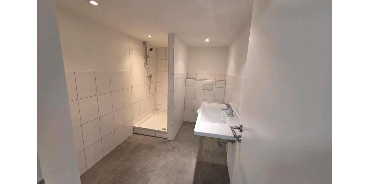 Etagenwohnung Köln Porz - 3 Zimmer, 140 m&sup2;, 2.500&euro; | Angebot:26648895