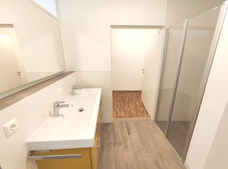 ERSTBEZUG nach Sanierung - Einfamilienhaus mit großer Terrasse und Garage - Einfamilienhaus Pommersfelden | Angebot:21473448