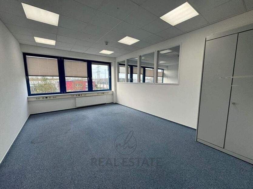 PROVISIONSFREIE 427 M² BÜROFLÄCHE IM 1. OG IN HAMBURG RAHLSTEDT