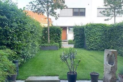 Haus Frankfurt am Main Hausen - 4 Zimmer, 182 m&sup2;, 3.500&euro; | Angebot:25796137